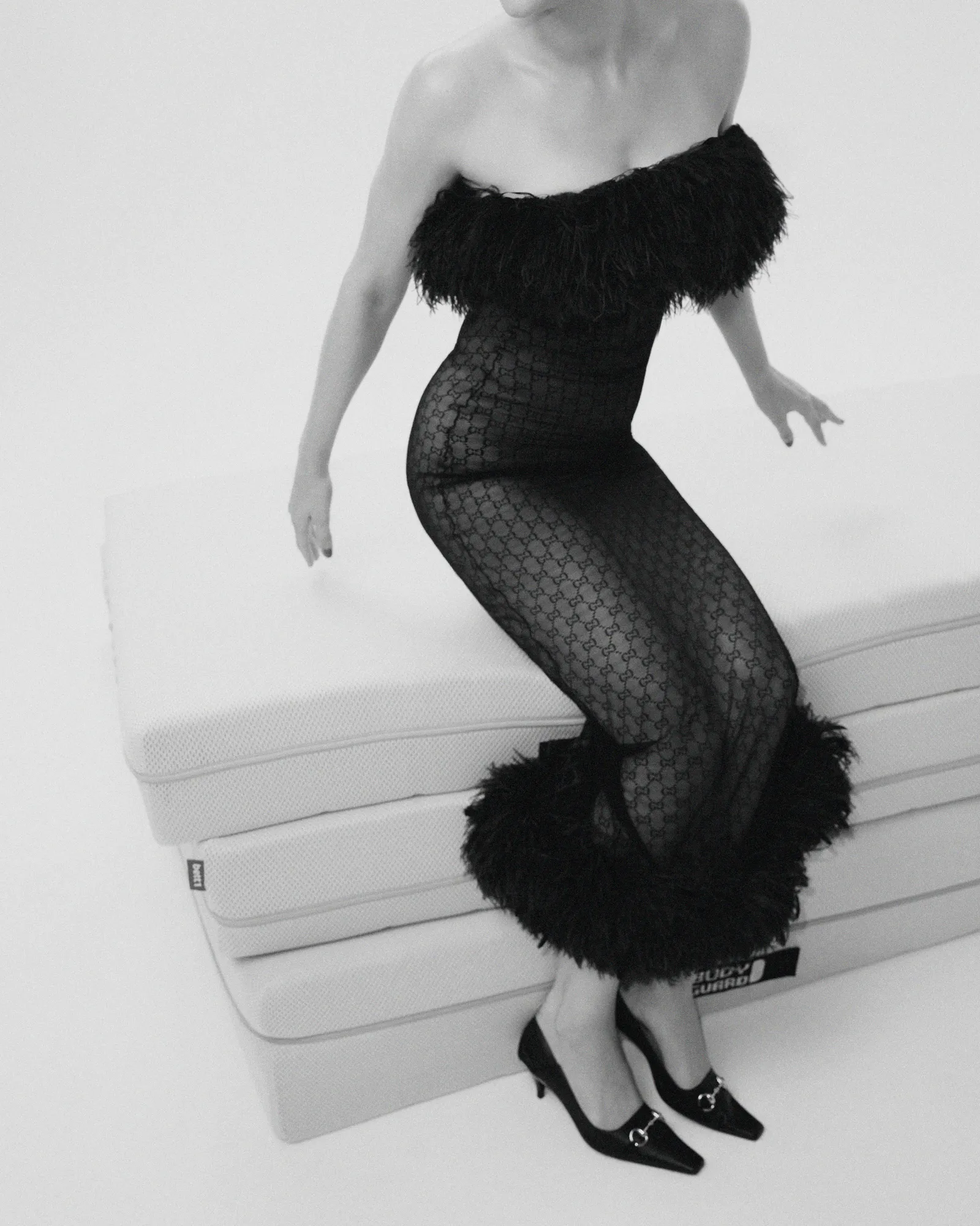 Le Mile editorial styled by Saskia Jung.